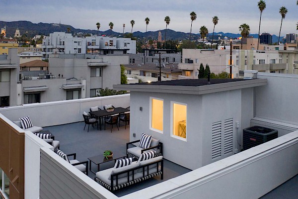 Sol Hollywood