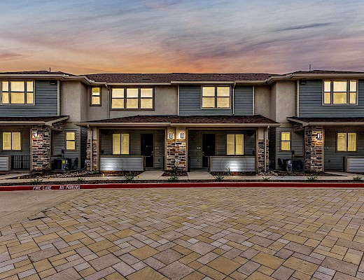 Town - Arlington, TX